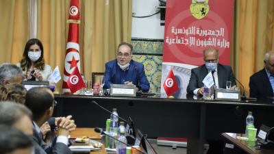 إمضاء اتفاقية تعاون بين وزارة الشؤون الاجتماعية و المفوضية السامية لشؤون اللاجئين حول دعم برامج جامعة تونس لتعلم مدى الحياة .3